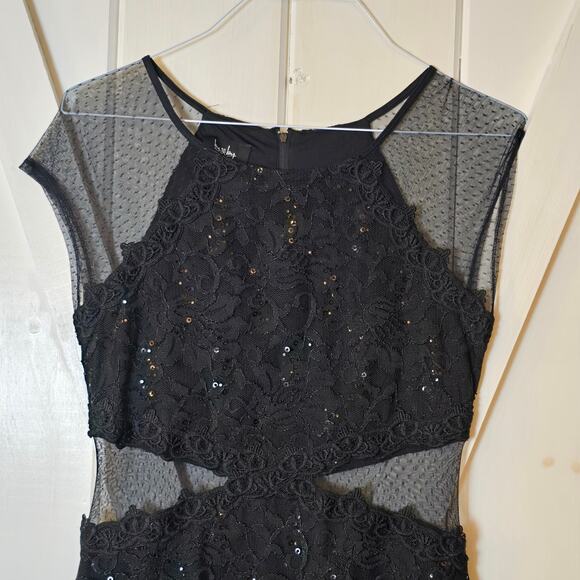 By & By Sleeveless Short Black Lace Overlay Dress Size 11 - Picture 1 of 3